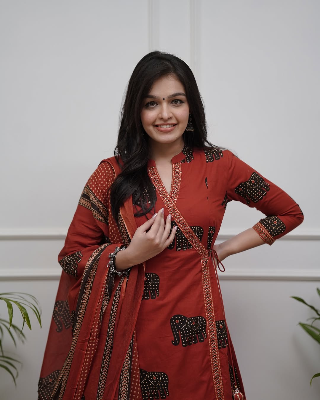 Beautiful Red Traditional Kurta Sets With A Contemporary Touch